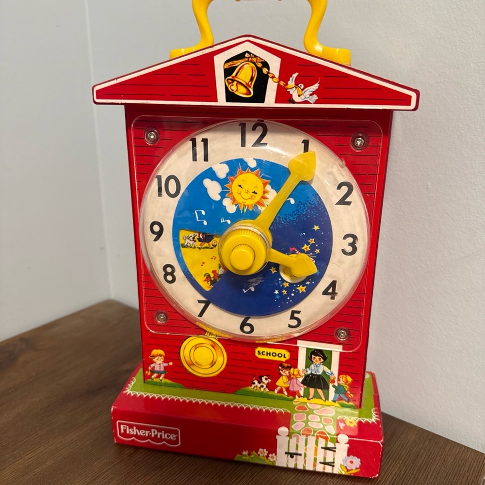 2009 Fisher-Price Musical Clock Toy Retro 1968 inspired music working condition